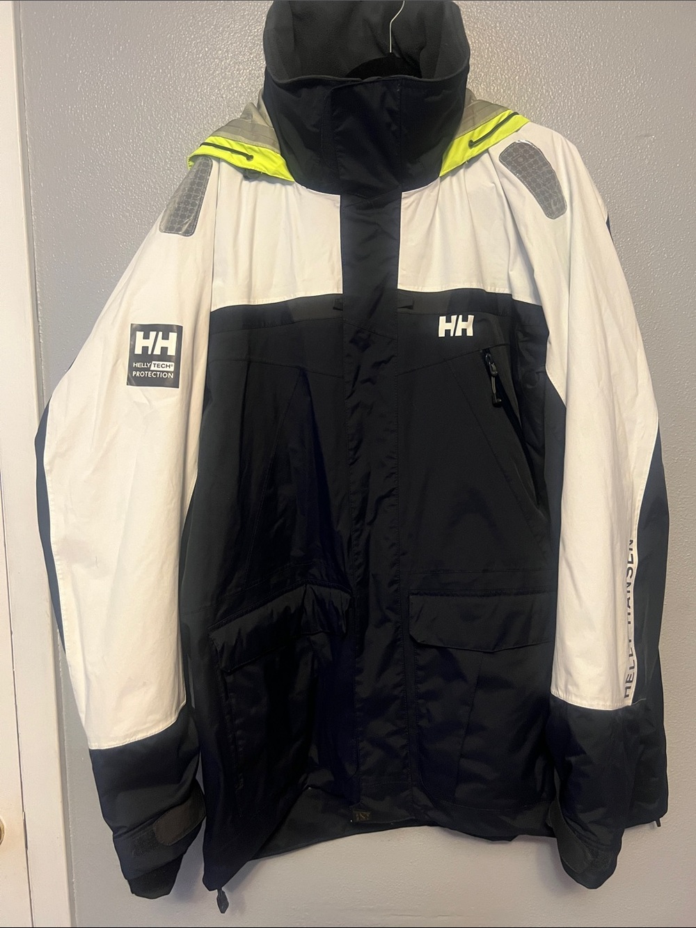 Helly Hansen Men’s Black, White & Neon Yellow Ski Jacket